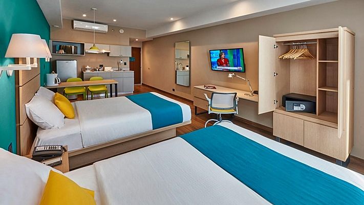 City Express Suites By Marriott Cancun Aeropuerto Alfredo V. Bonfil Exterior foto